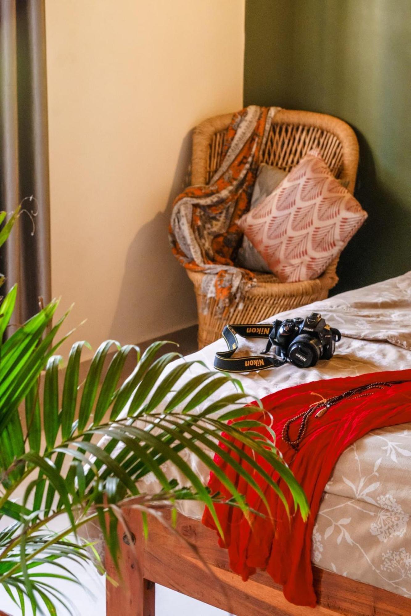 The Hideout Cottage And Restaurant Hampi Εξωτερικό φωτογραφία